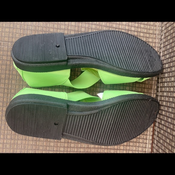 NEW totes shoes - sz 8.5 - Picture 6 of 8